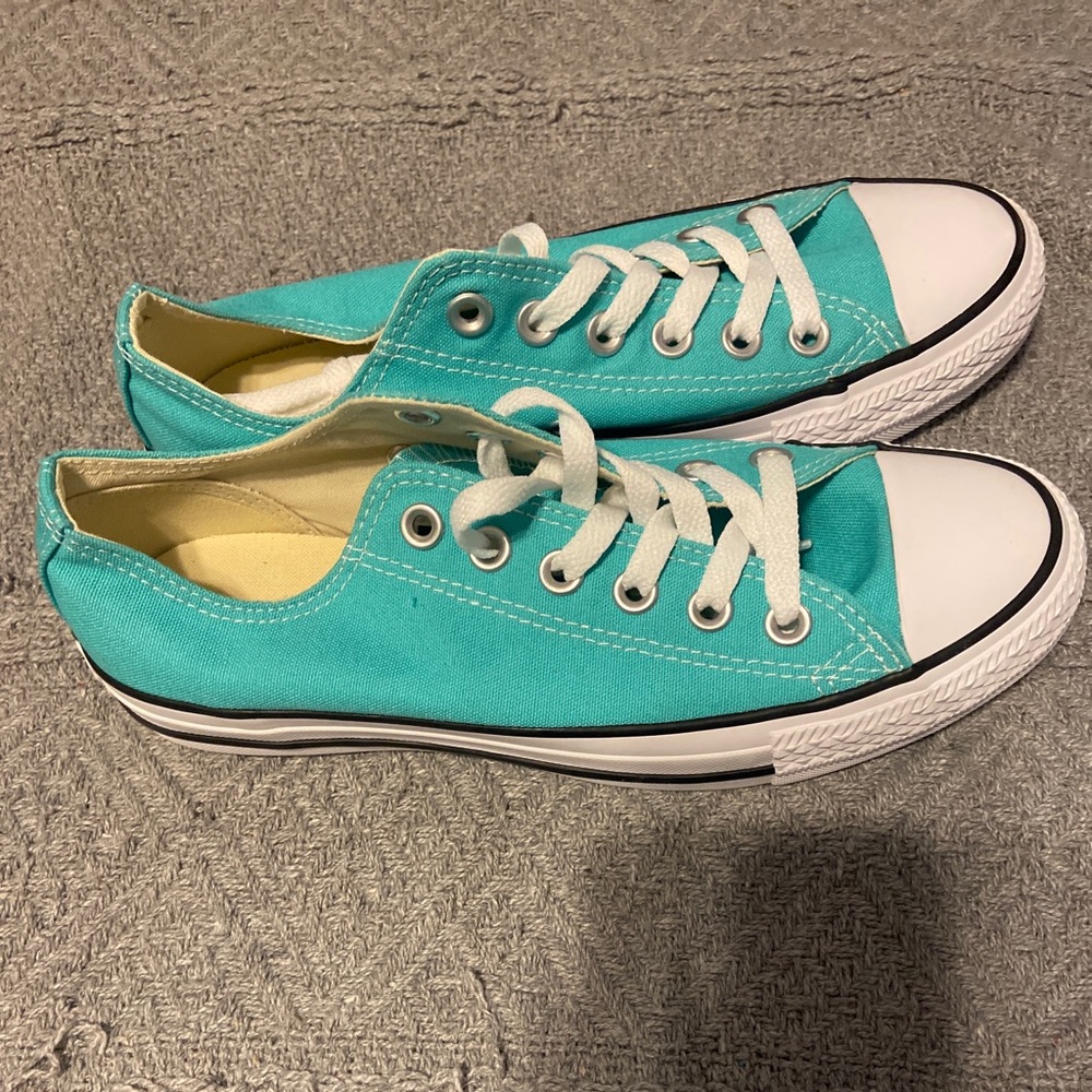 “ Pure Teal” Converse